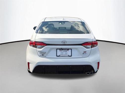 Ice Cap 2027 Toyota Corolla Hybrid SE
