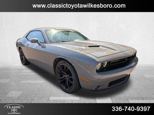 2017 Dodge Challenger SXT