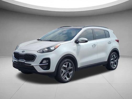 Snow White Pearl 2022 Kia Sportage EX