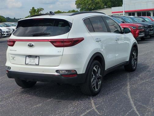 Snow White Pearl 2022 Kia Sportage EX