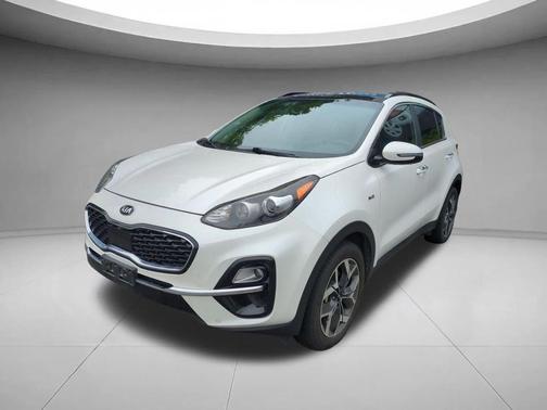 Snow White Pearl 2022 Kia Sportage EX