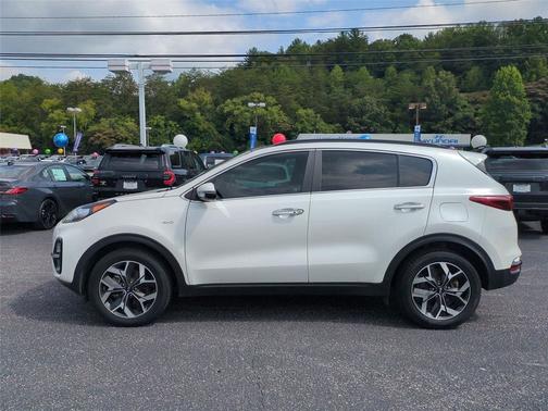 Snow White Pearl 2022 Kia Sportage EX