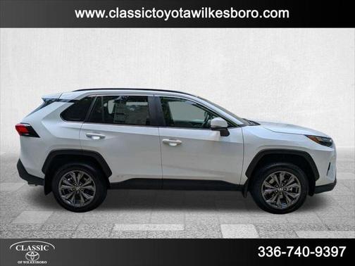 2025 Toyota RAV4 Hybrid XLE Premium
