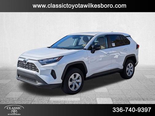2025 Toyota RAV4 LE
