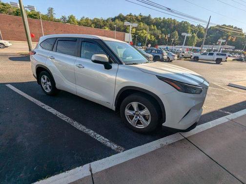 2023 Toyota Highlander Hybrid LE