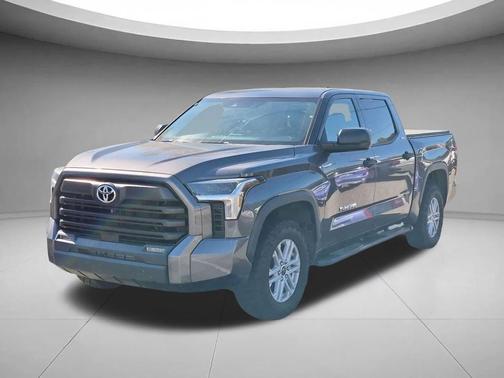 Magnetic Gray Metallic 2022 Toyota Tundra SR5