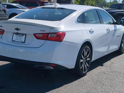 Summit White 2023 Chevrolet Malibu FWD RS