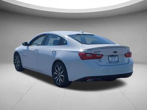 Summit White 2023 Chevrolet Malibu FWD RS
