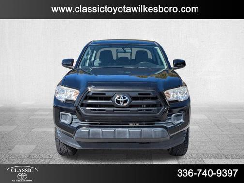 2017 Toyota Tacoma SR
