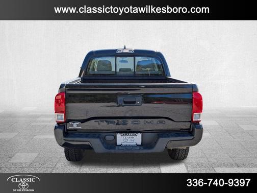 2017 Toyota Tacoma SR