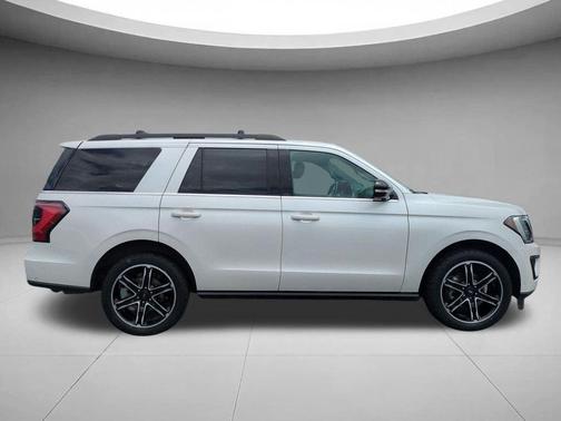 White Platinum Metallic Tri-Coat 2019 Ford Expedition Limited