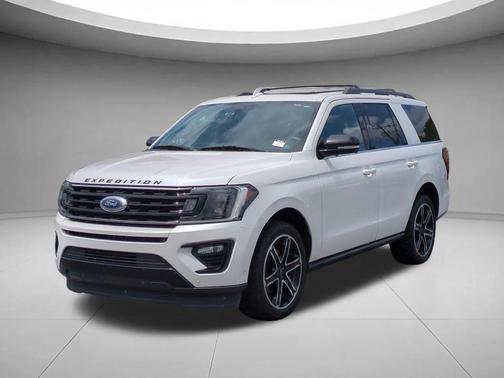 White Platinum Metallic Tri-Coat 2019 Ford Expedition Limited