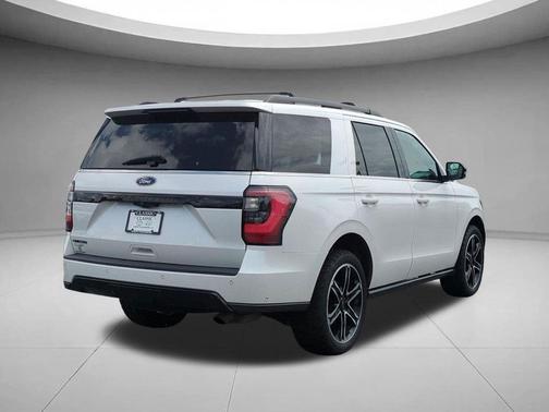 White Platinum Metallic Tri-Coat 2019 Ford Expedition Limited