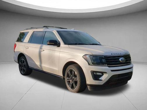 White Platinum Metallic Tri-Coat 2019 Ford Expedition Limited