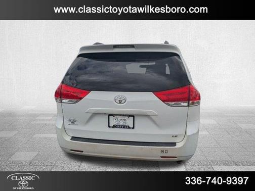2014 Toyota Sienna LE