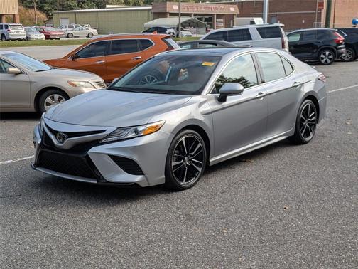 2020 Toyota Camry XSE