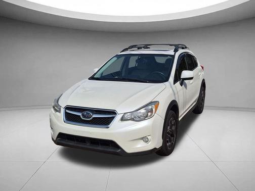 Satin White Pearl 2014 Subaru XV Crosstrek 2.0i Premium