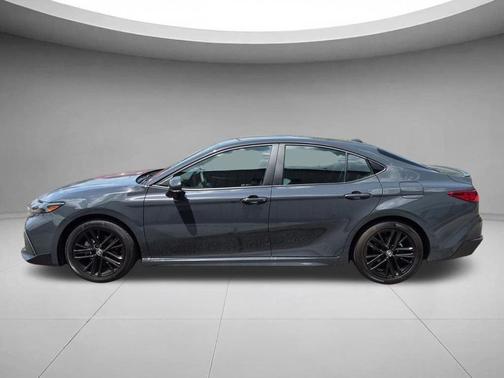 Underground 2026 Toyota Camry SE