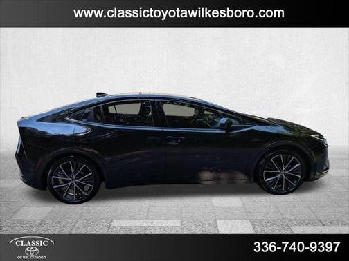 2023 Toyota Prius LE