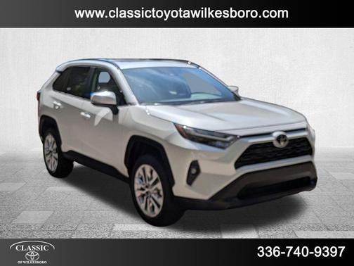 2025 Toyota RAV4 XLE Premium