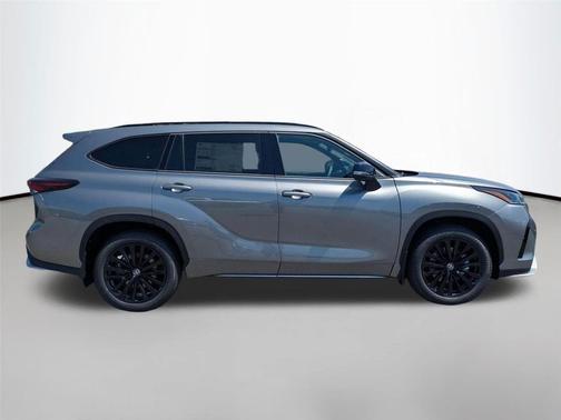 Heavy Metal 2026 Toyota Highlander XSE