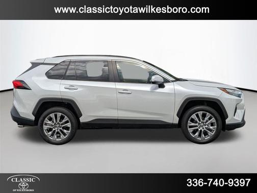 2025 Toyota RAV4 XLE Premium