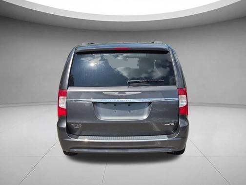 Granite Crystal Metallic Clearcoat 2016 Chrysler Town & Country Limited