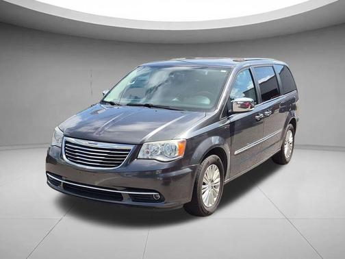 Granite Crystal Metallic Clearcoat 2016 Chrysler Town & Country Limited