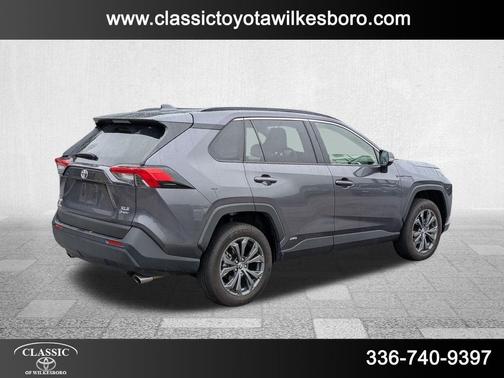 2025 Toyota RAV4 Hybrid XLE Premium