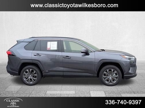 2025 Toyota RAV4 Hybrid XLE Premium