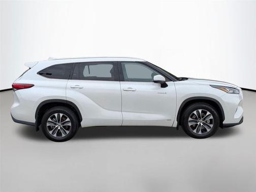 2020 Toyota Highlander Hybrid XLE