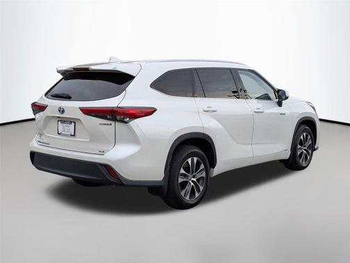 2020 Toyota Highlander Hybrid XLE