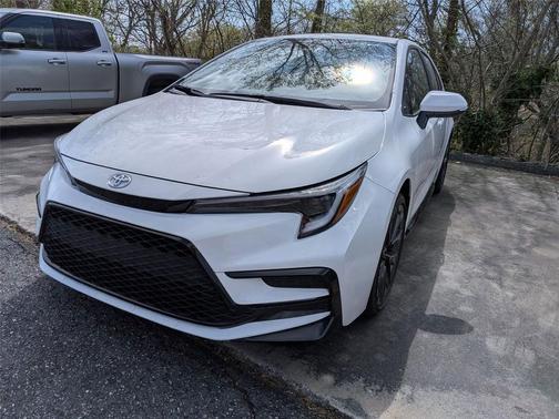 Ice Cap 2026 Toyota Corolla SE