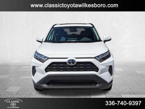2025 Toyota RAV4 Hybrid XLE