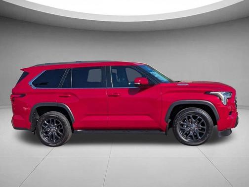 2023 Toyota Sequoia SR5