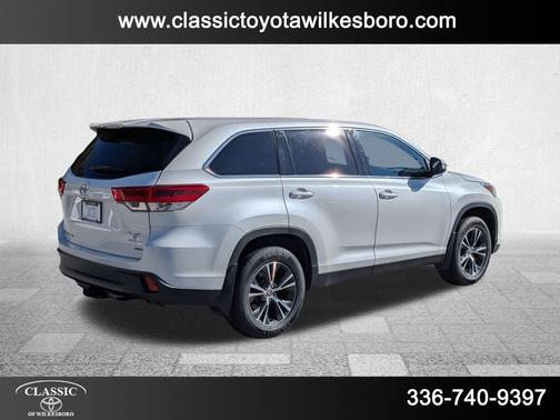 2019 Toyota Highlander LE