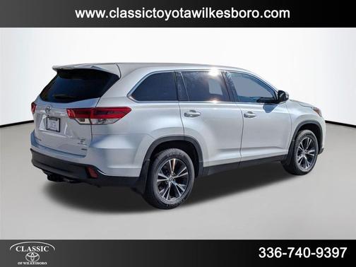 2019 Toyota Highlander LE
