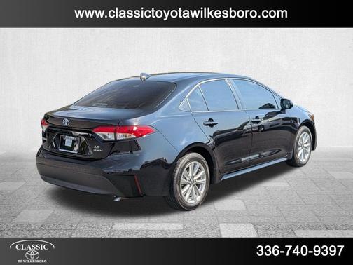 2025 Toyota Corolla Hybrid LE