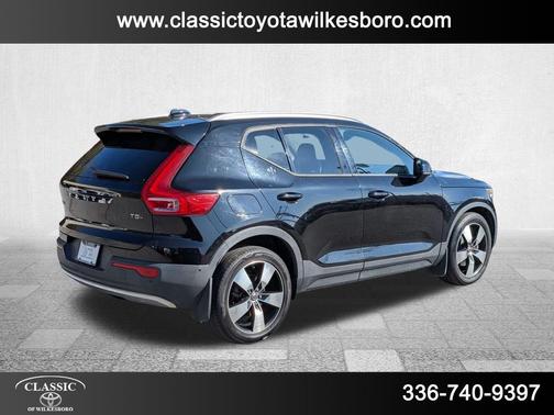 2019 Volvo XC40 T5 Momentum