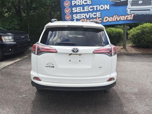 Super White 2017 Toyota RAV4 LE