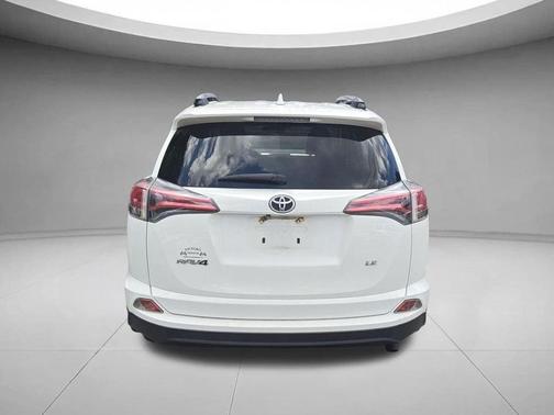 Super White 2017 Toyota RAV4 LE