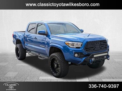 2016 Toyota Tacoma SR