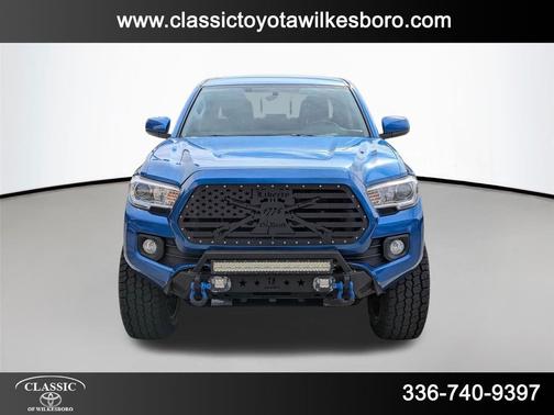 2016 Toyota Tacoma SR