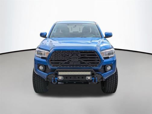 2016 Toyota Tacoma SR