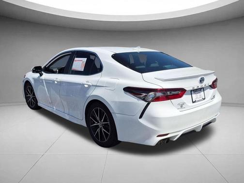 Ice Cap 2023 Toyota Camry SE