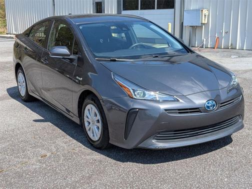 2022 Toyota Prius L