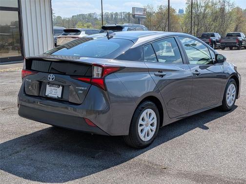 2022 Toyota Prius L