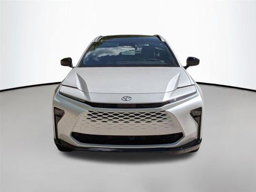 2025 Toyota Crown Signia Limited