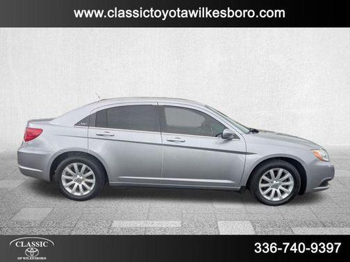 2014 Chrysler 200 Touring