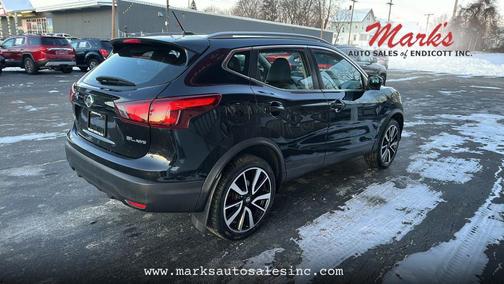 2017 Nissan Rogue Sport SL